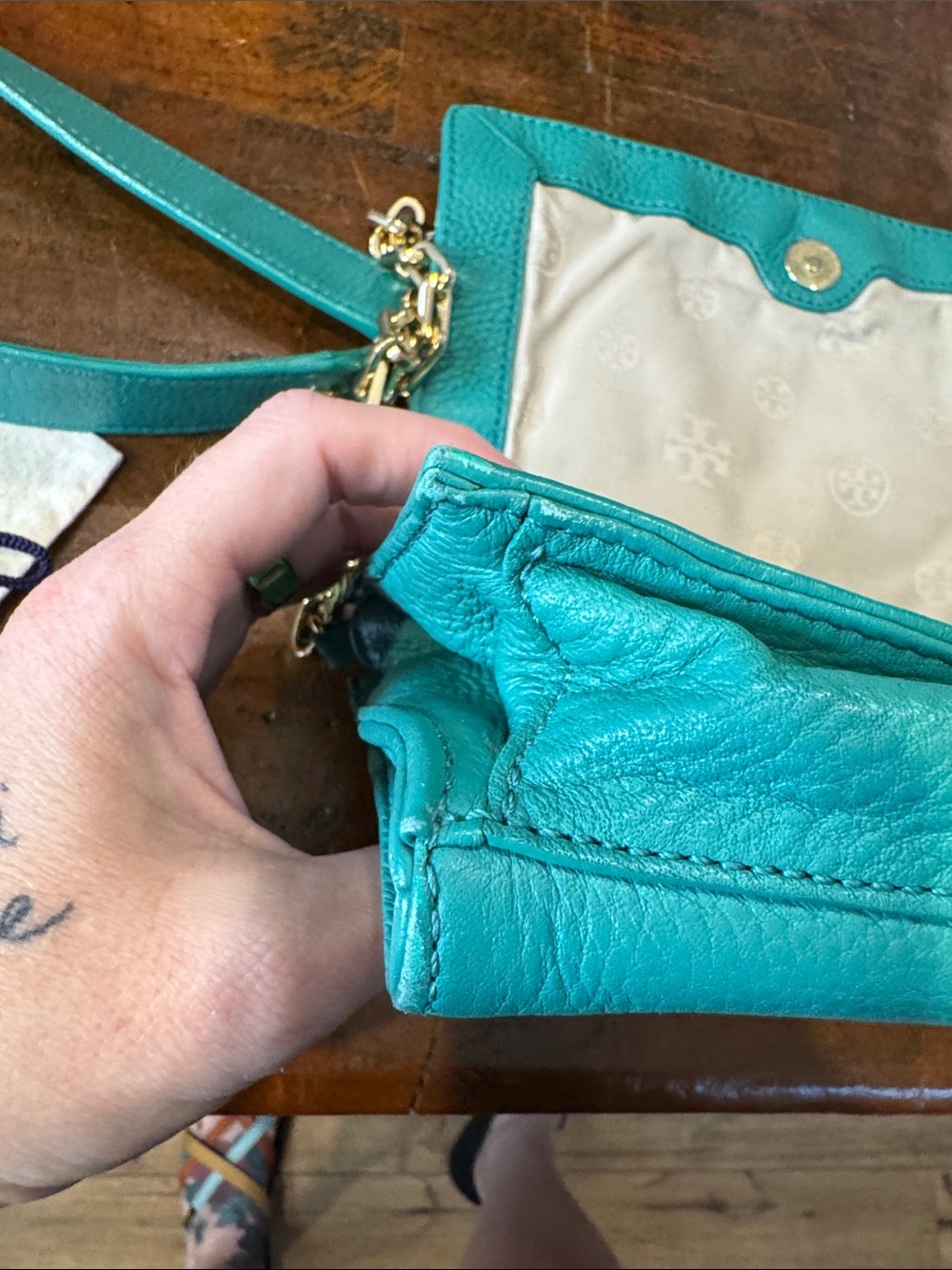 Tory Burch Kipp Perforated Logo Crossbody Bag - Picture 13 of 14